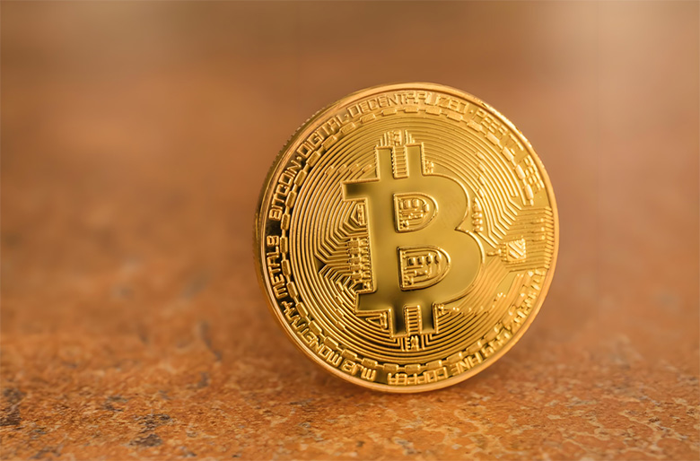 十年前投资1000美元比特币，2025年价值多少？