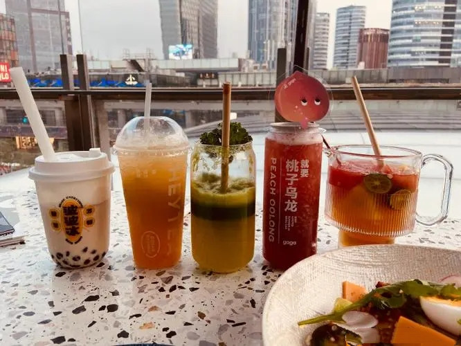 秋天的第一杯奶茶图片合集-秋天的第一杯奶茶朋友圈说说文案汇总-抖音秋天的第一杯奶茶图片大全 秋天的第一杯奶茶图片合集-秋天的第一杯奶茶朋友圈说说文案汇总-抖音秋天的第一杯奶茶图片大全